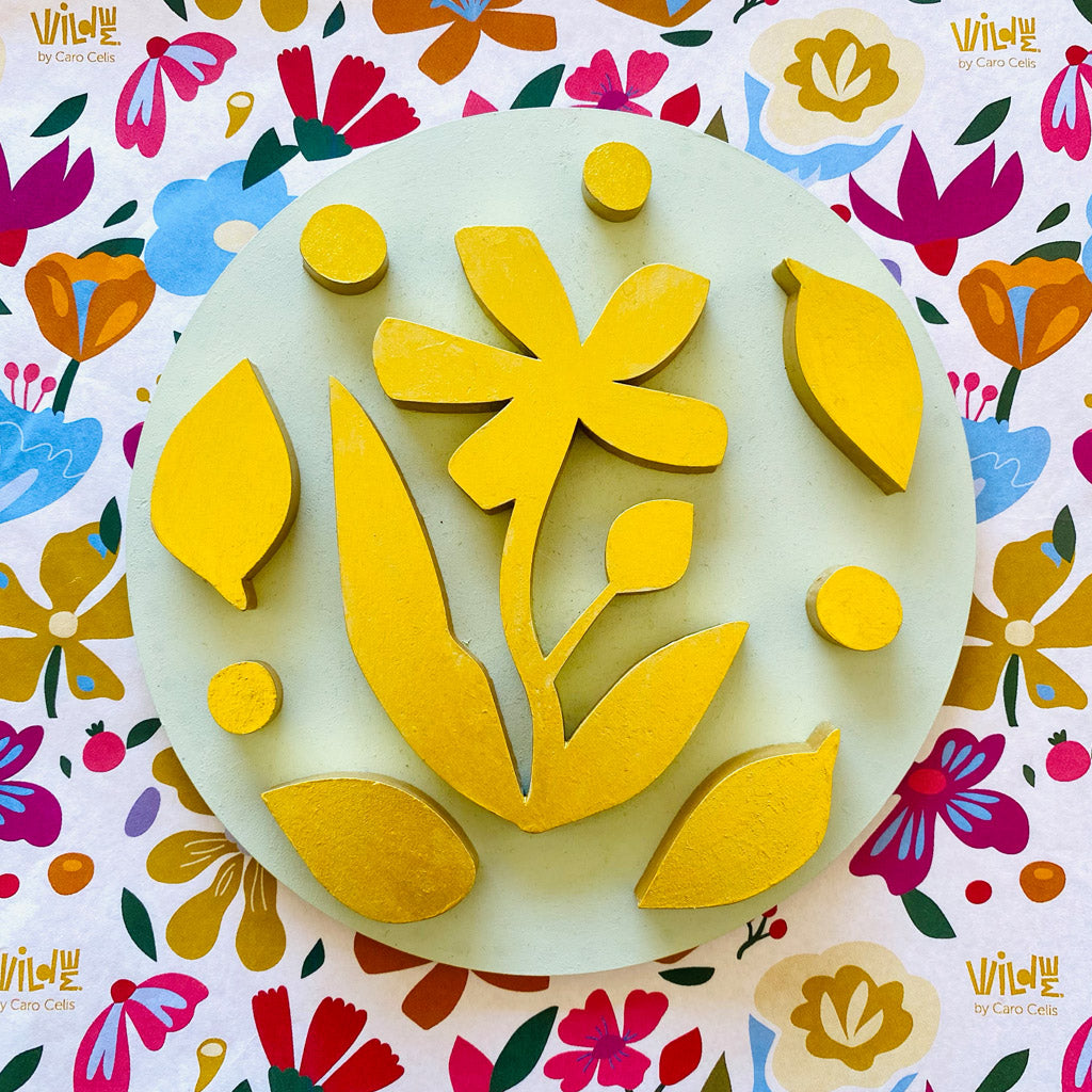 Figura decorativa MDF flores doradas