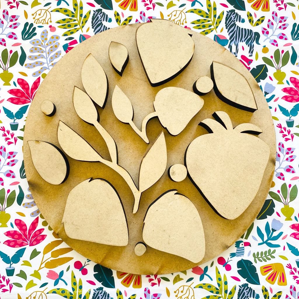 Set frutillas figura decorativa MDF grande