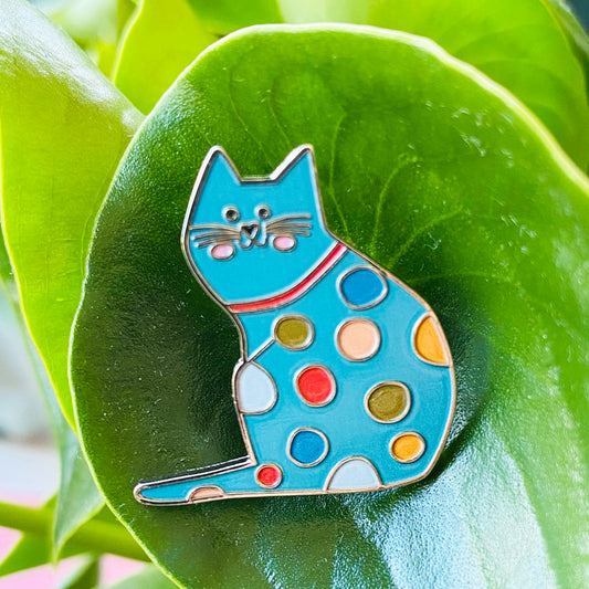 Pin gatito turquesa
