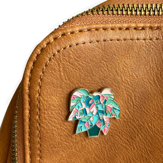 Pin Filodendro rosado