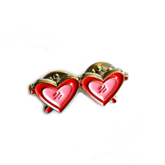Pin lentes de corazón